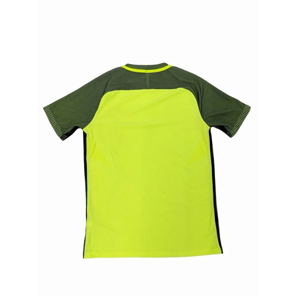 Nike Aeroswift Strike SS Soccer‎ Training Shirt - 725868-702 - Volt - Medium